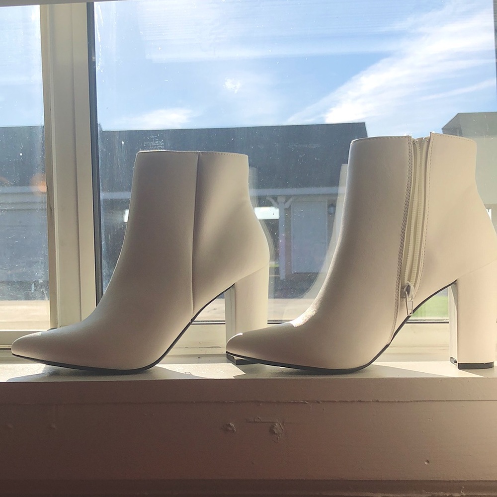 White Boot